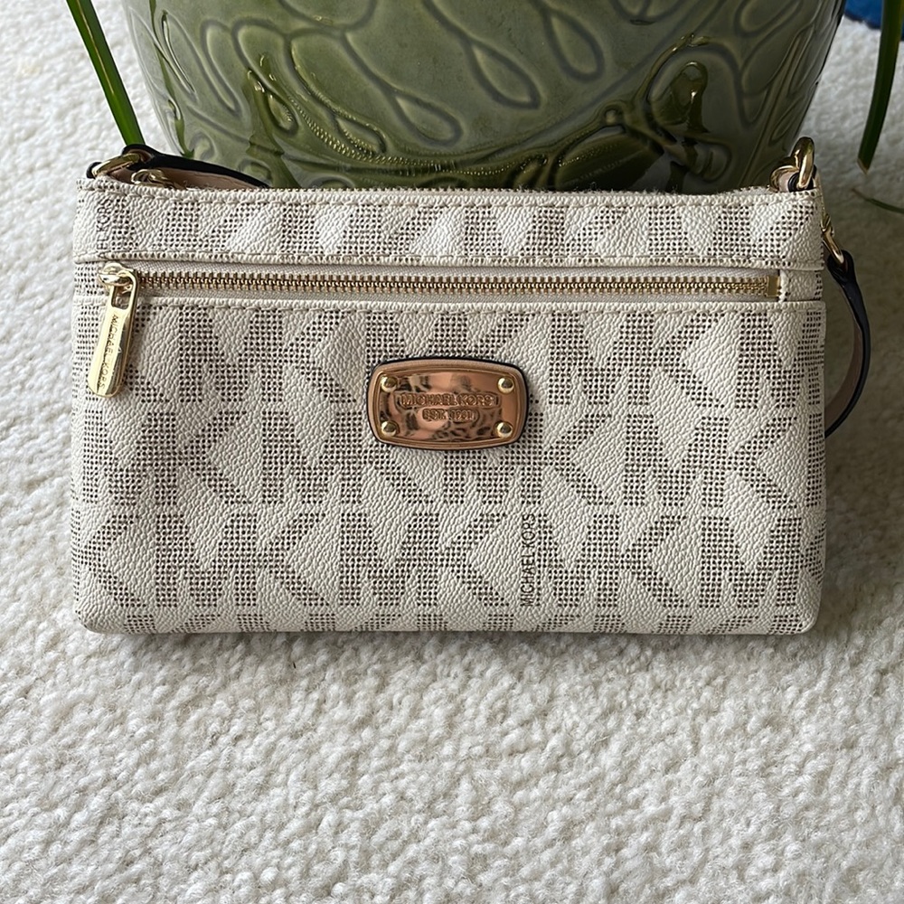 Michael Kors Clutch/Wristlet